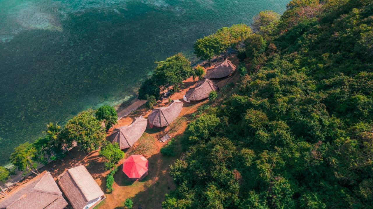 Khabita Beach Resort Lembar  Eksteriør billede