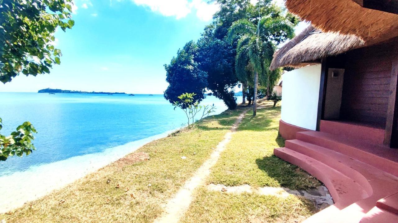 Khabita Beach Resort Lembar  Eksteriør billede
