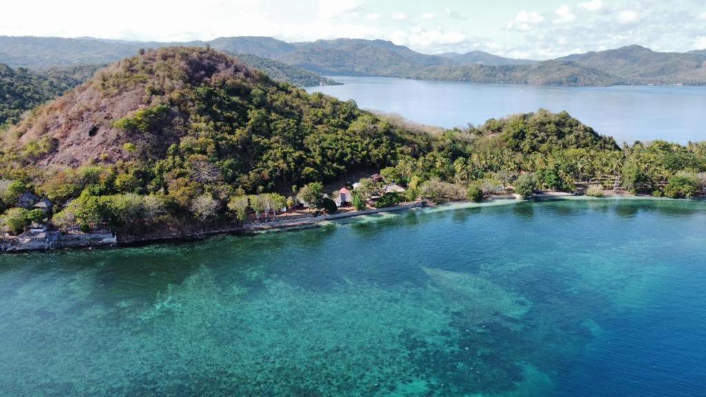 Khabita Beach Resort Lembar  Eksteriør billede